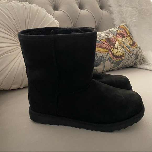 UGG Classic Short Weather Boots Kid’s 6 (Will Fit Women’s 8) NWOB - Picture 10 of 10